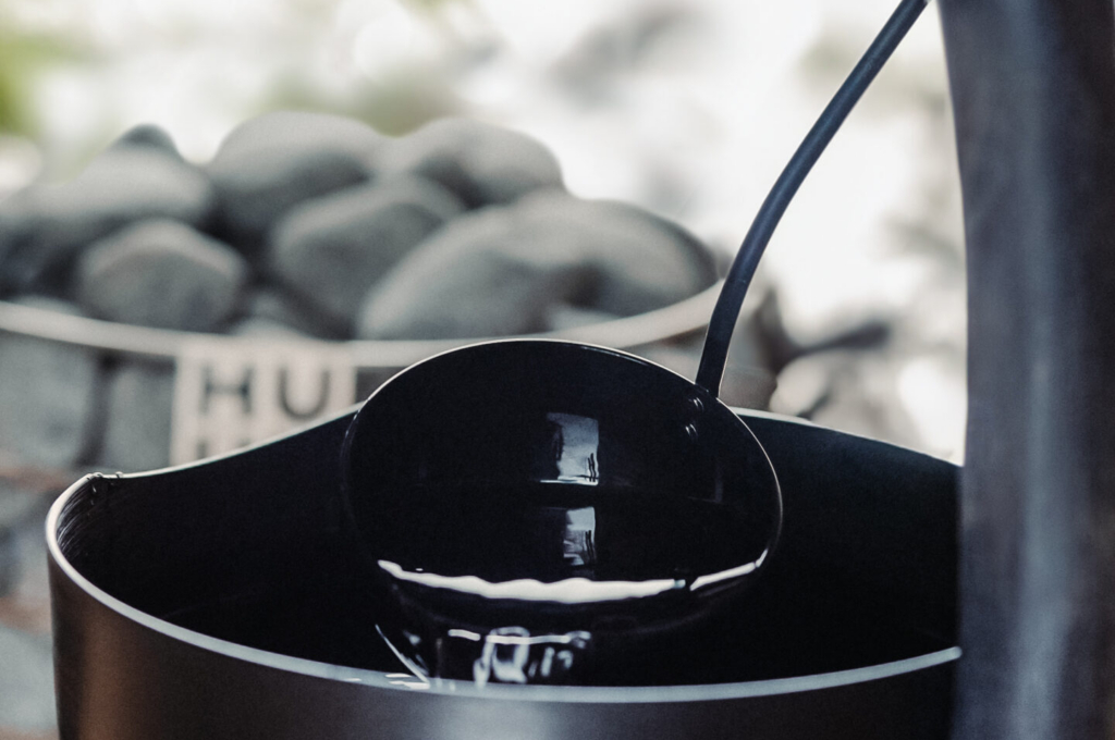 Can You Pour Water on an Electric Sauna? 3 kas-elektrikerisega-saunas-voib-kividele-vett-visata-4